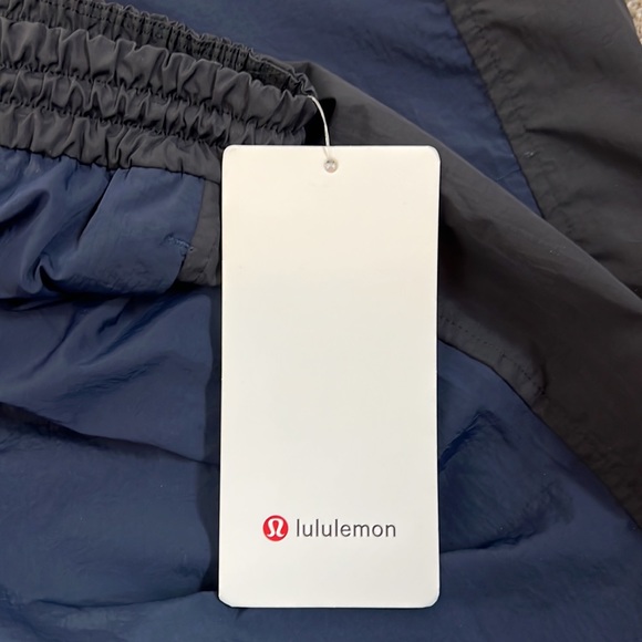 Lululemon Evergreen Track Pant Size 2 - Picture 10 of 11